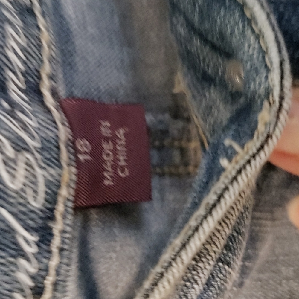 Jeans - Picture 3 of 6